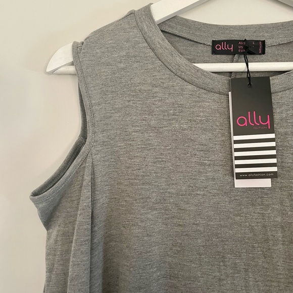 ALLY | Grey cold shoulder long sleeve dress - Picture 2 of 4